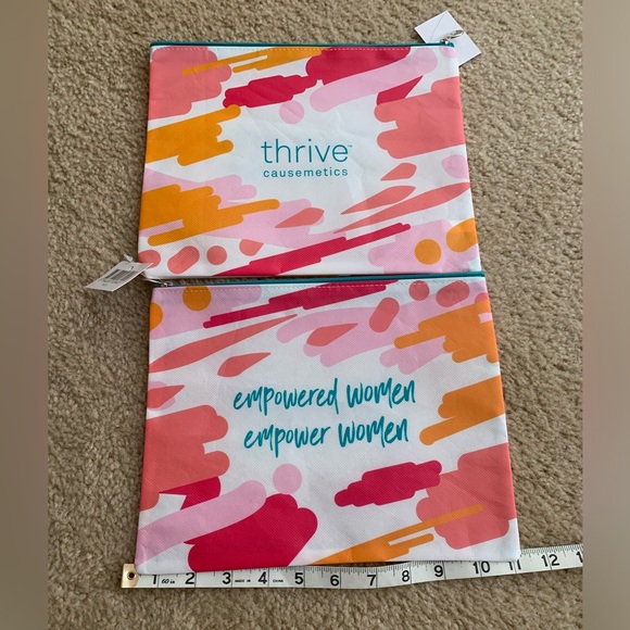 NWT makeup bags - Picture 2 of 2